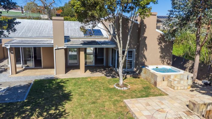 For Sale: House in Dormehls Drift with jacuzzi pool, secure gated access, and en-suite bedrooms.