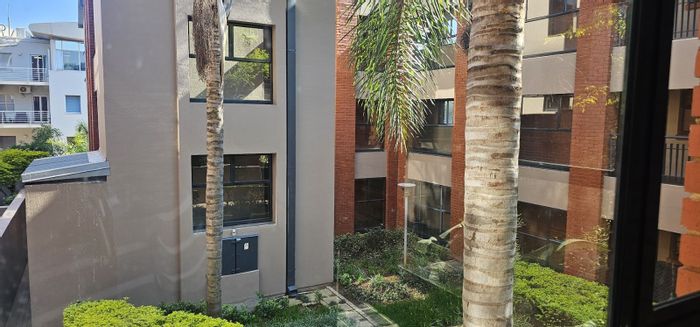 Rivonia Apartment To Rent: 2 beds, pool, tennis courts, secure complex amenities.
