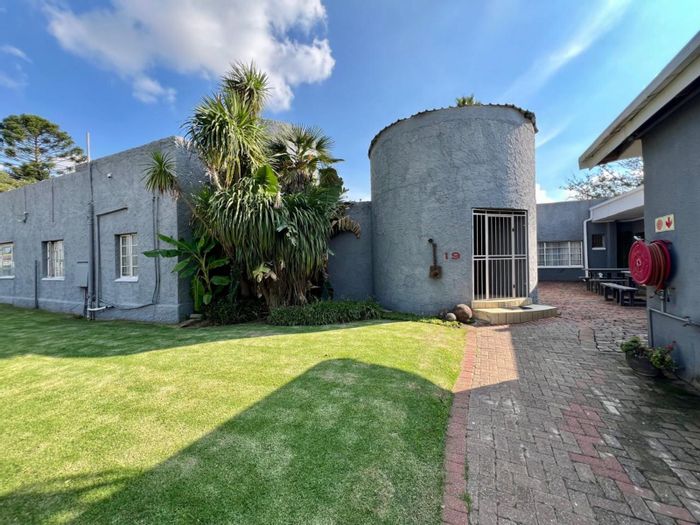 For Sale: Guest House in Breyten with 9 en-suite rooms, self-catering amenities.