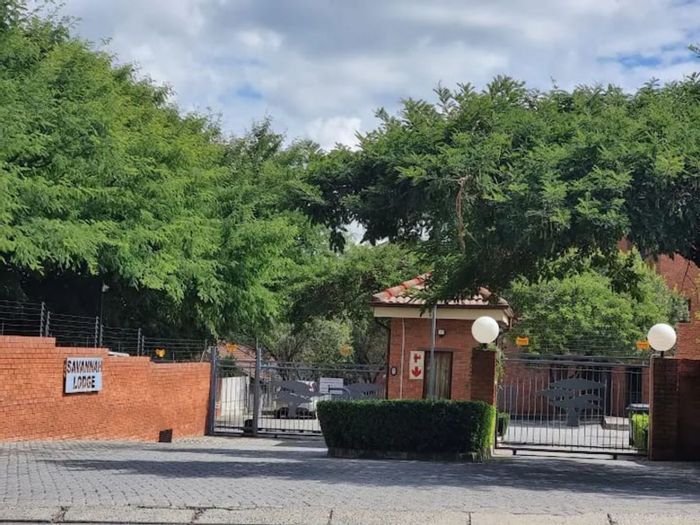 One-bedroom apartment for sale in Honeydew Manor, near shops and amenities.