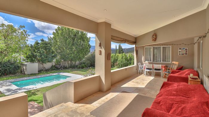 For Sale: Spacious House in Montagu Central with pool, storage, and solar system.