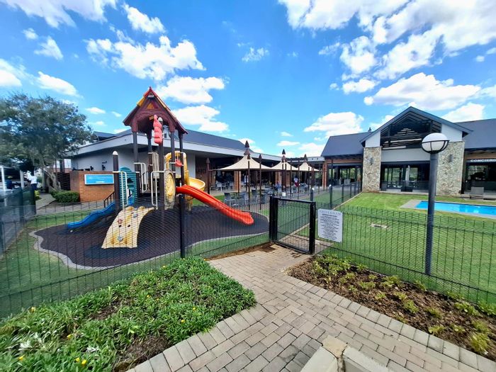 For Sale: 3-Bedroom Apartment in Olivedale with Pool, Gym, and Security.