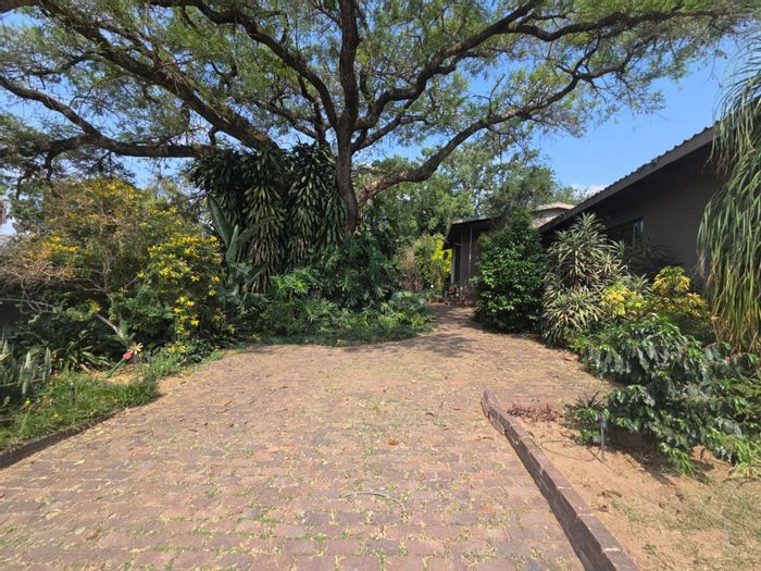 For Sale: Spacious 5-Bedroom House in West Acres Ext 1 with Entertainment Area.