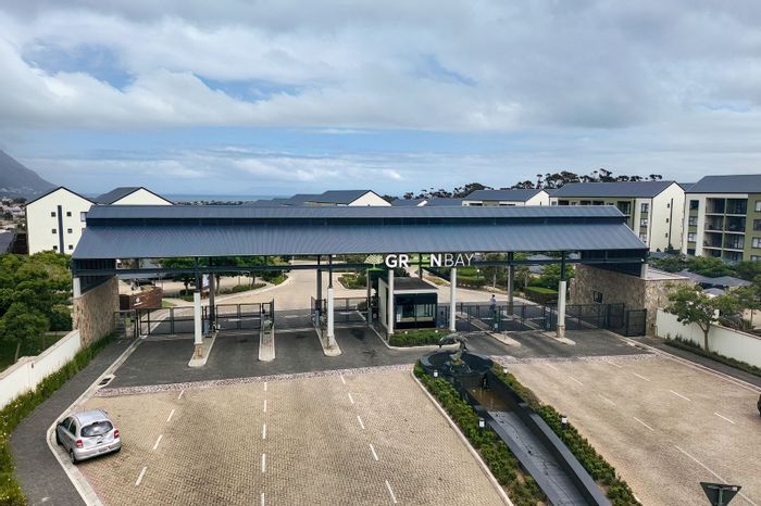 Firlands Apartment For Sale: Two pools, soccer field, dog park, and veggie garden.