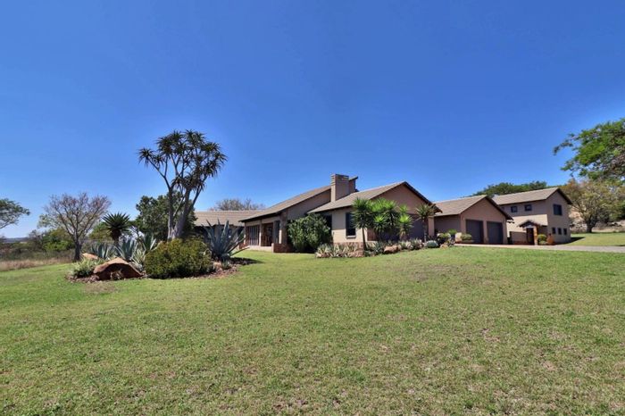 For Sale: Spacious House in Shandon Estate with pool, braai area, and offices.