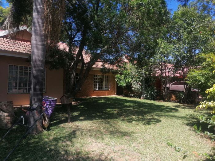 House for Sale in Mookgopong Central: 4 Bedrooms, patio, carport, secure living.