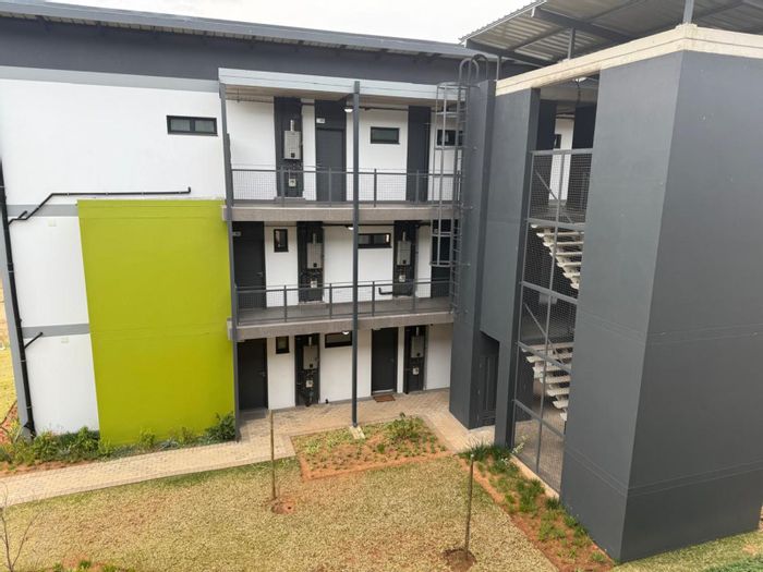 Riverside Park Apartment For Sale: 2 beds, secure parking, strong rental potential.