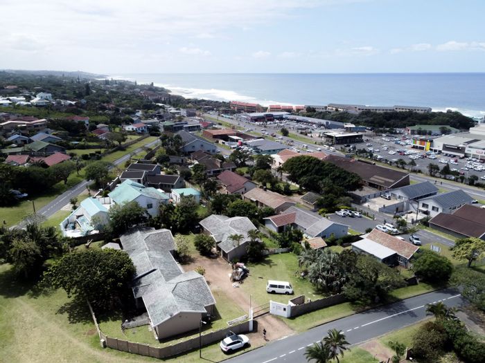 For Sale: House in Shelly Beach with 3 homes, expansion plans, and parking.