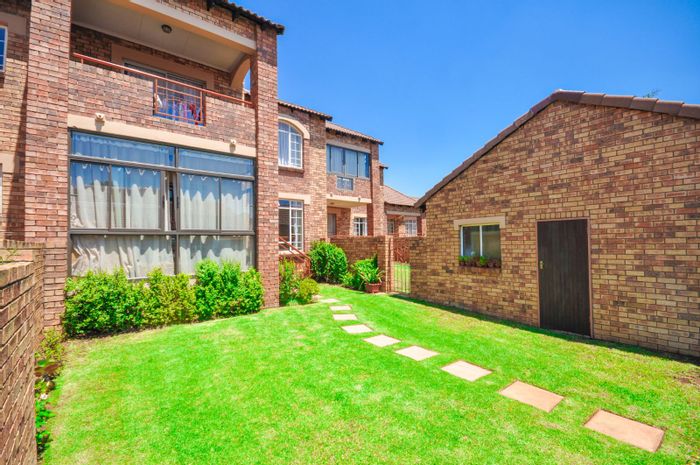 For Sale: Apartment in Mooikloof Ridge with garden, garage, and estate amenities.