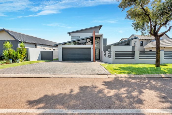 For Sale: House in The Hills Game Reserve Estate with pool, bar, and solar power.