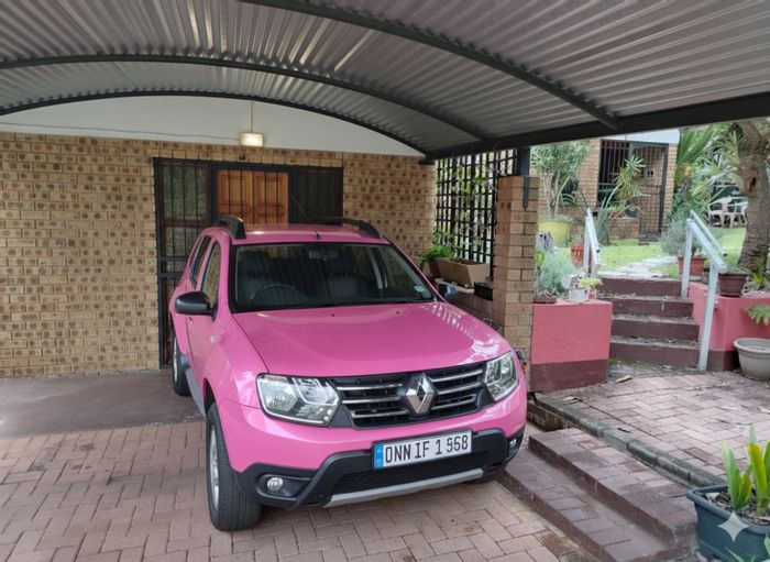 Bachelor Apartment To Rent in Sonheuwel with garden views and secure parking.