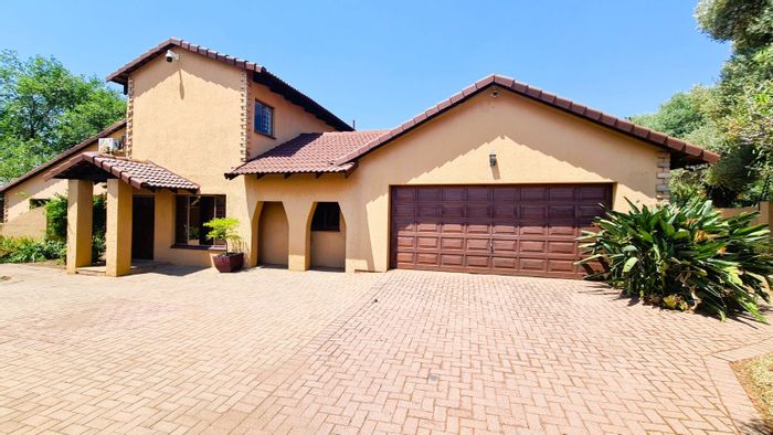 For Sale: Spacious 5-Bedroom House in Wierda Park with Large Garden and Security.