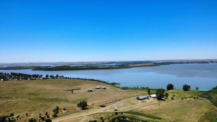 Vacant Land Residential in Vaal Marina Central For Sale - 1.3 ha, nature views.