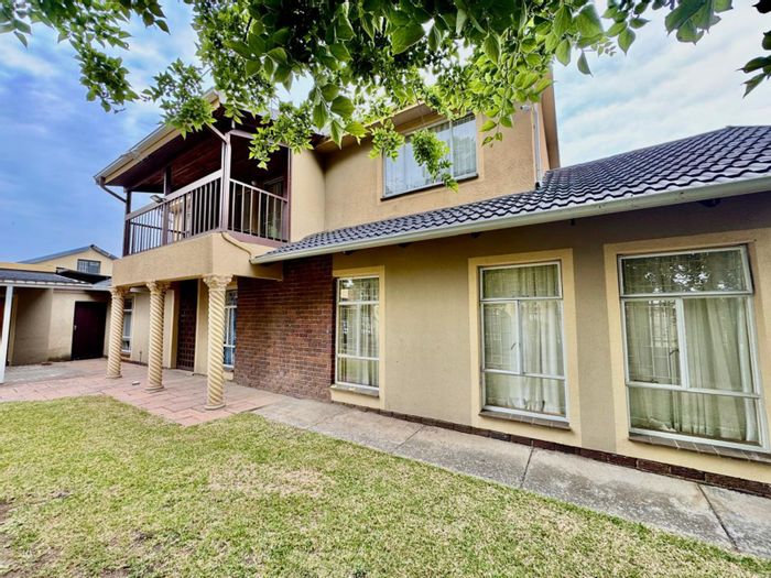 Spacious Secunda Central house for sale with security, parking, and investment potential.