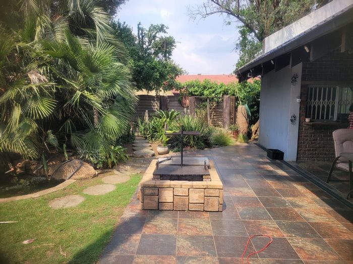 3-Bedroom House For Sale in Hoeveld Park with Borehole, Double Garage, and Fruit Trees.