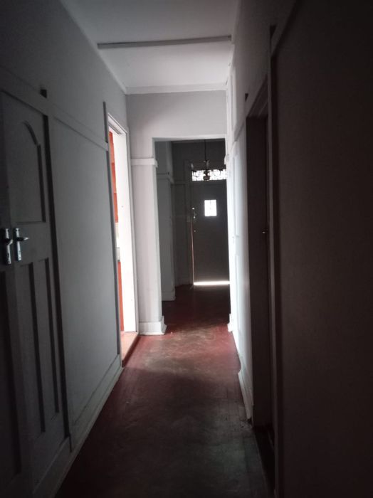 8 Bedroom House with 3 Cottages and Pool For Sale in Highlands North.