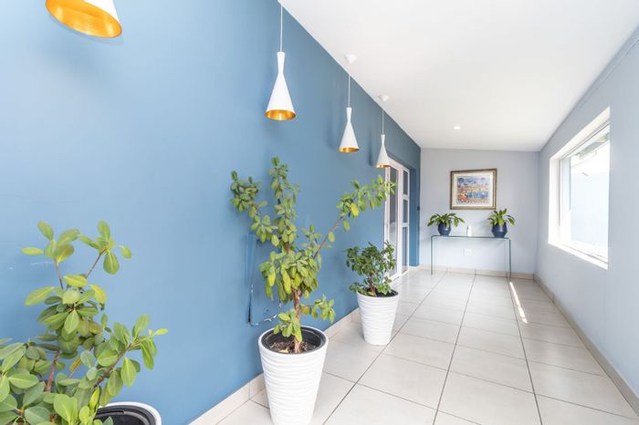 Office To Rent in Blairgowrie: Open-plan layout, ample parking, convenient location.