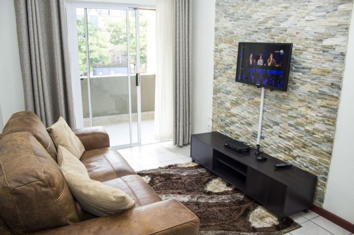 For Sale: 2-Bedroom Apartment in Ferndale with Secure Parking and Tenant in Place.