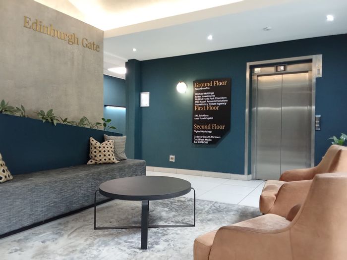 Commercial Office To Rent in Hyde Park: Prime location, parking, and nearby amenities.