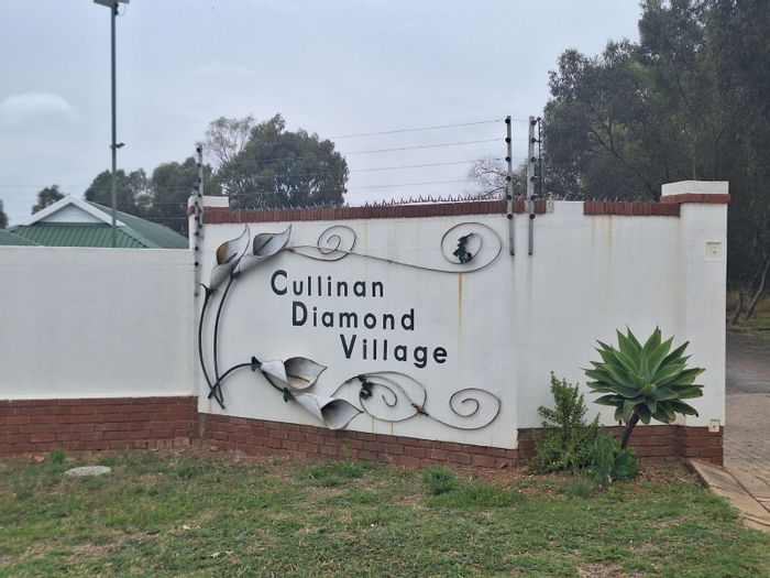For Sale: Townhouse in Cullinan Central with 2 beds, garage, and secure living.