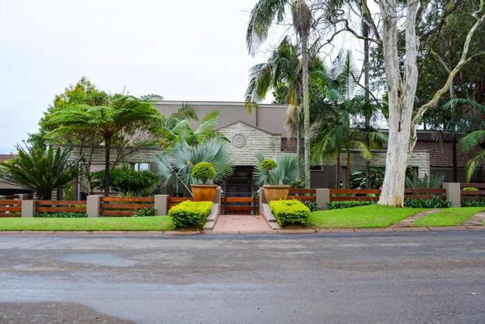 Aquapark House For Sale: 5 bedrooms, flatlet, pool, solar, and expansive gardens.