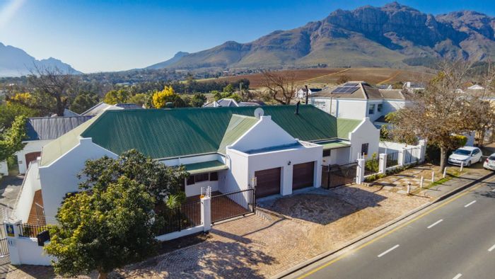 For Sale: House in Paradyskloof with 2 beds, garage, security, and open-plan living.