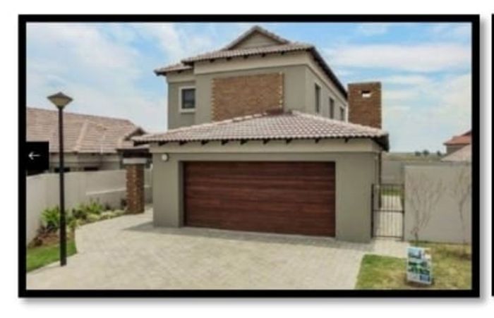 For Sale: House in Trichardt with 3 bedrooms, double garage, and security services.