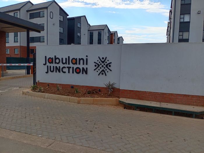 2 Bed Apartment To Rent in Jabulani with amenities, parking, and security features.
