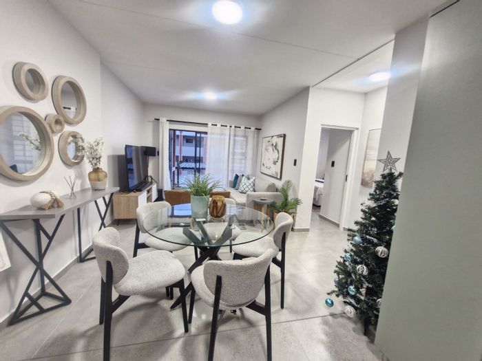 Kyalami Apartment For Sale: 2 beds, pool, pet-friendly, AirBnB allowed.