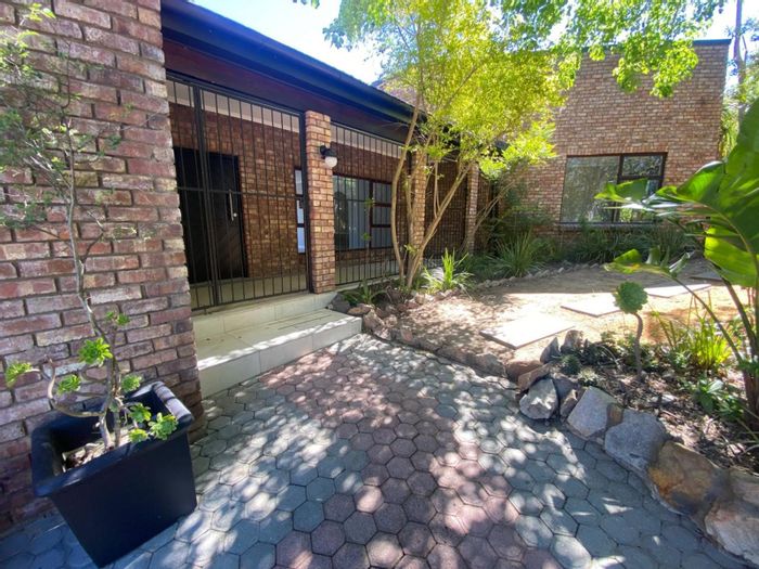 For Sale: Spacious 3-bedroom house in Loerie Park with flatlet and large garden.