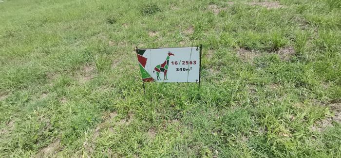 Vacant land for sale in Kamagugu, close to shopping center amenities.