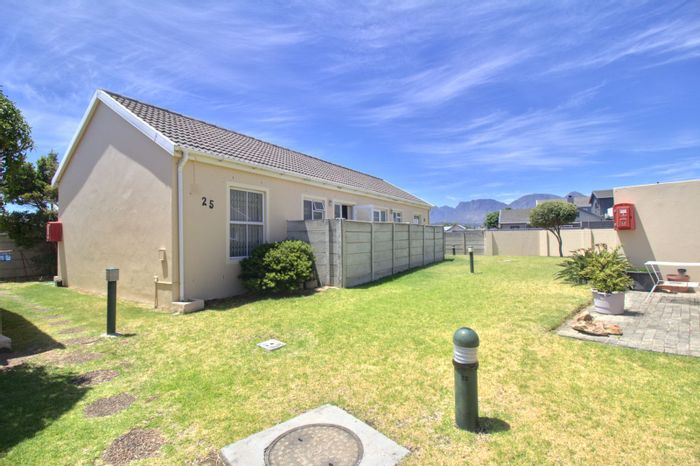 For Sale: Apartment in Onverwacht with 2 bedrooms, garage, and outdoor braai area.