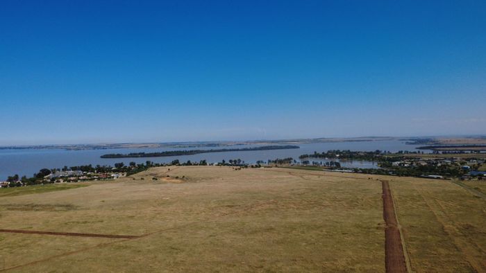 Vacant Land Residential in Vaal Marina Central For Sale - Exclusive game reserve access.