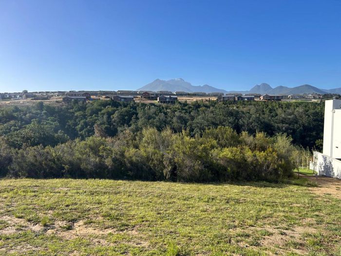 Vacant Land Residential For Sale in Welgelegen: 1569 m² with mountain views.