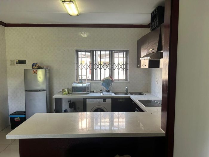 2-Bed, 2-Bath Apartment To Rent in Summerset with security and parking amenities.