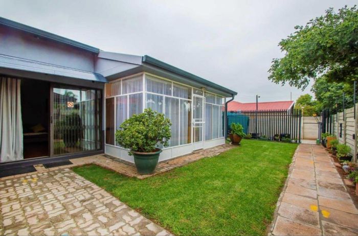 3-Bedroom House in Krugersdorp North for Sale with Income Potential and Spacious Areas.