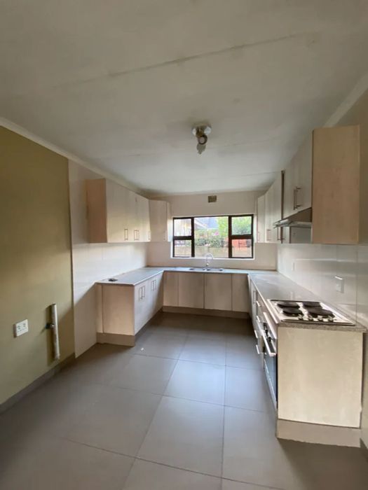2-Bedroom House To Rent in Weltevreden Park with security, parking, and amenities.