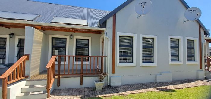 House For Sale in Blue Mountain Village: 1 bed, secure parking, 24-hour care.