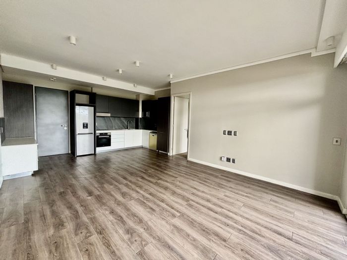 1 Bedroom Apartment For Sale in Menlyn: Spacious, secure living near amenities.