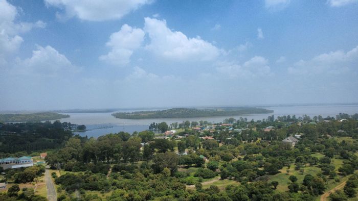 Vacant Land Residential for Sale in Vaal Marina Central with Elevated Dam Views.