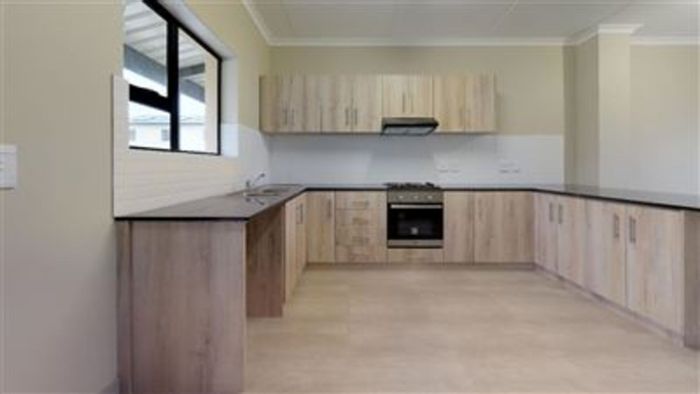 Lemoenkloof Apartment To Rent: 2 beds, pre-paid utilities, secure access, Fibre-ready.
