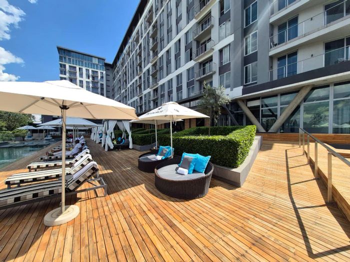 For Sale: Apartment in Sandown with hotel amenities and prime location.