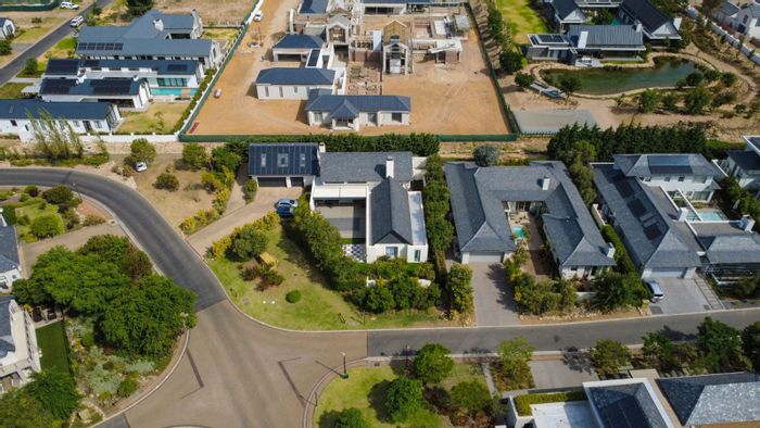 For Sale: House in Pearl Valley Golf & Country Estate with pool, guest apartment, and solar.