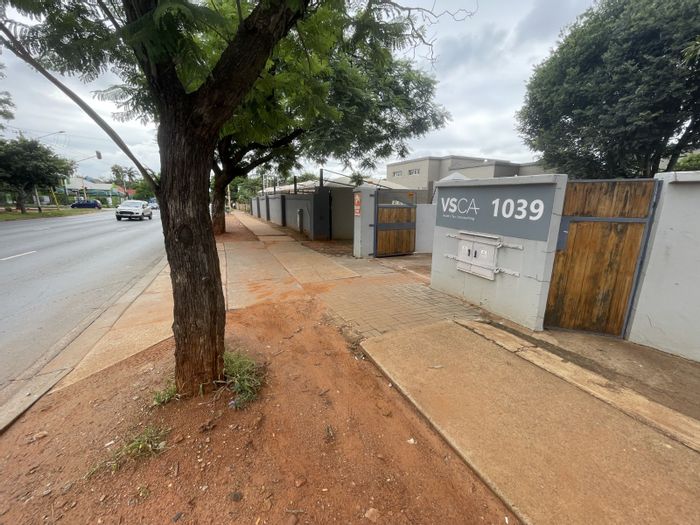 For Sale: Prime Hatfield office with flexible layout, ample parking, and growth potential.