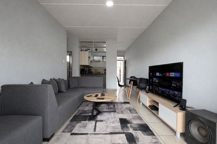 Elarduspark Apartment For Sale: 2 beds, security complex, covered patio, no transfer duty.