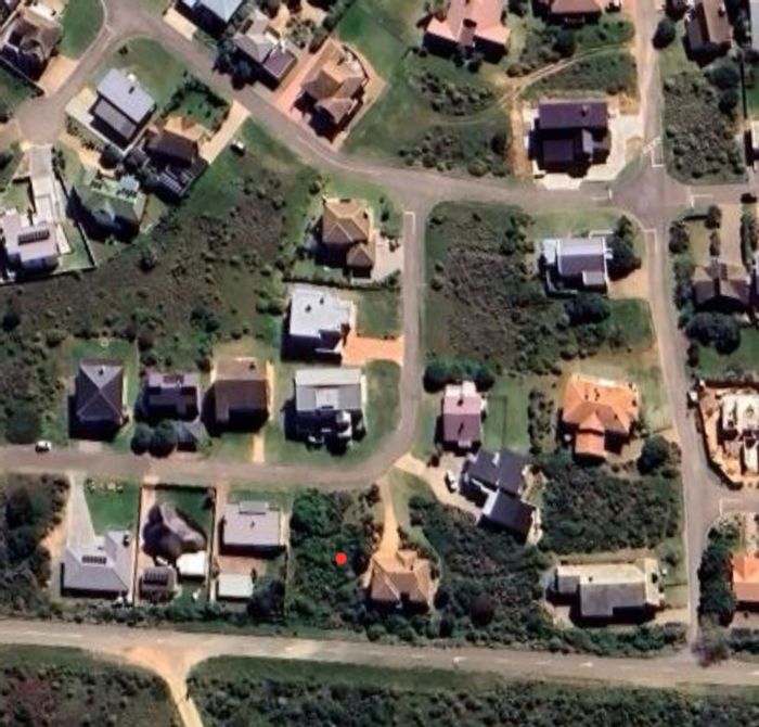 For Sale: House in Vleesbaai Central with ocean views and secure community access.