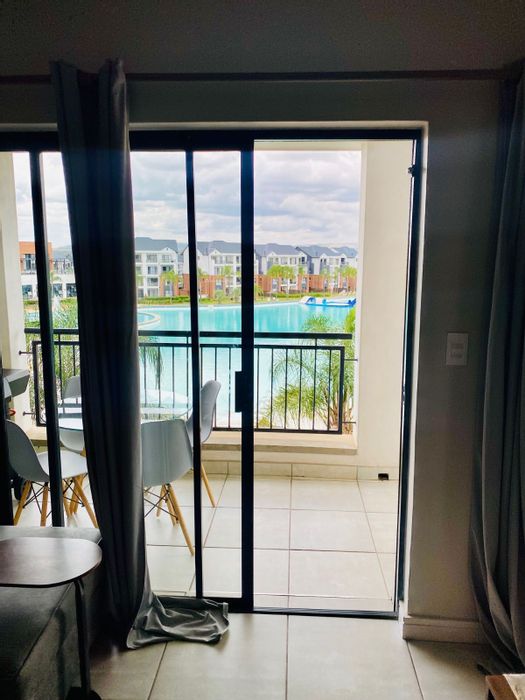 Blyde Riverwalk Estate Apartment To Rent: 1 bed, lagoon views, gym, spa access.