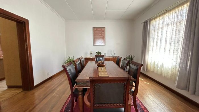 Riversdale Central House For Sale: 3 Bedrooms, large erf, garage, expansion potential.