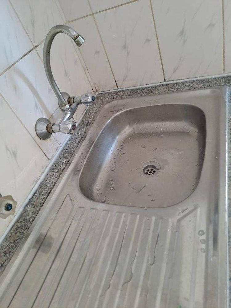 KITCHEN SINK