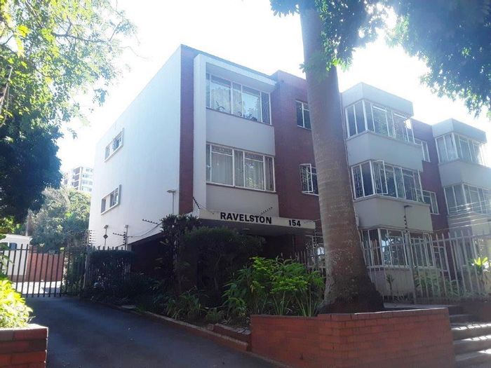 To Rent: Glenwood Apartment with garage, spacious living, and convenient amenities.